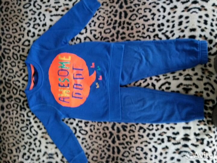 Спортивный костюм