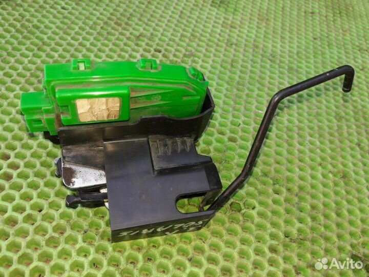 Замок двери задний левый Hyundai Solaris G4FC 2011