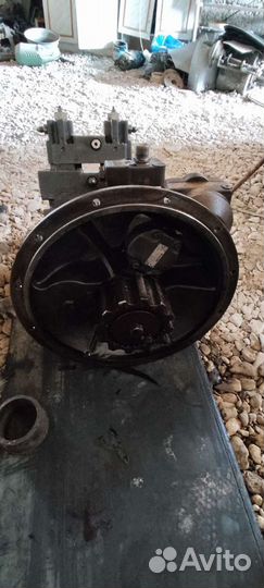 Гидромотор на эксковатор