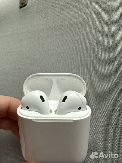 Беспроводные наушники apple airpods 2