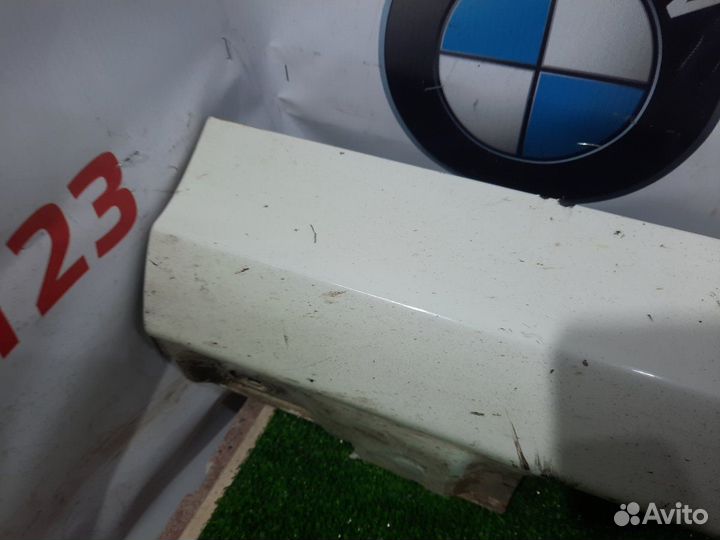 Накладка на порог левая Mercedes C200 W204 271.950