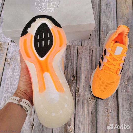 Кроссовки adidas ultraboost 22