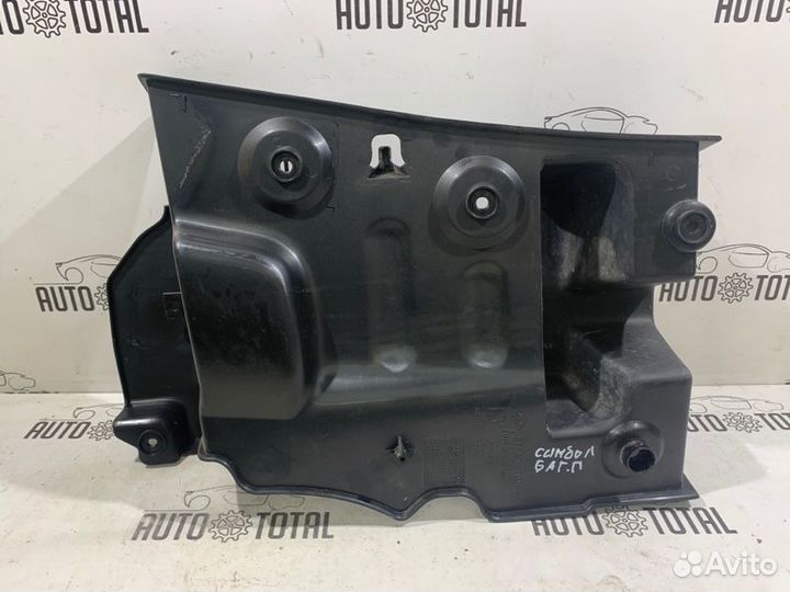 Обшивка багажника правая Renault Symbol K7JA700