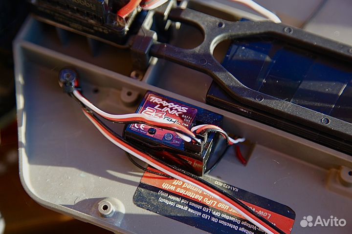 Traxxas slash 2wd б/к 1:10 RTR к-кт с гироскопом