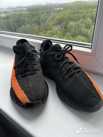 Кроссовки adidas yeezy