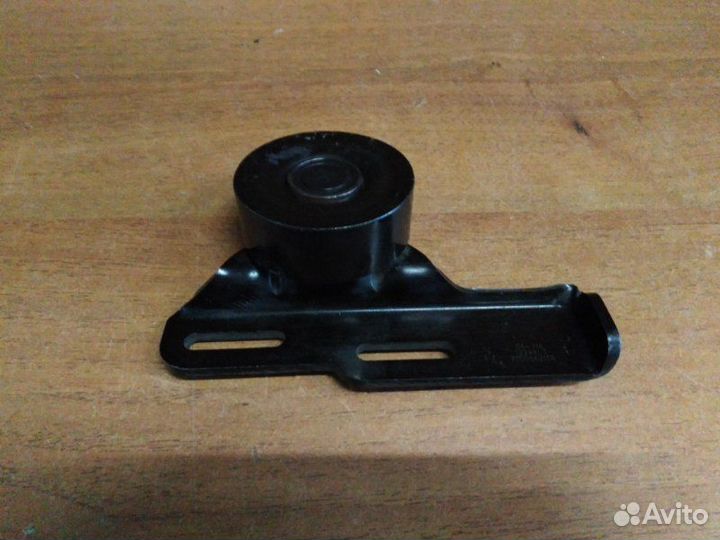 Ролик натяжной приводного ремня Renault Megane