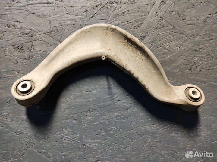 Рычаг подвески верхний задний левый Audi A6 C7