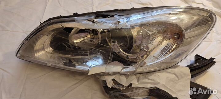 Фара для Volvo C30