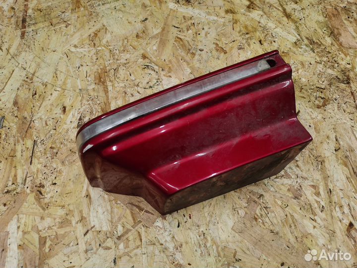 Пластик правого кофра угол Honda Gold Wing 1500 19