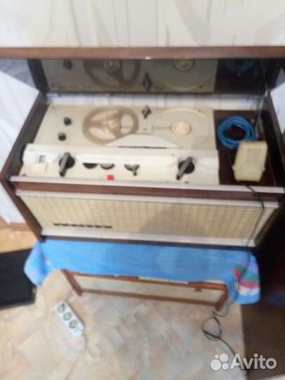 Катушечный магнитофон