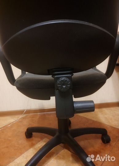 Компьютерное кресло