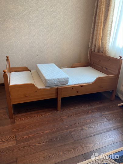 Детская кровать IKEA с матрасом