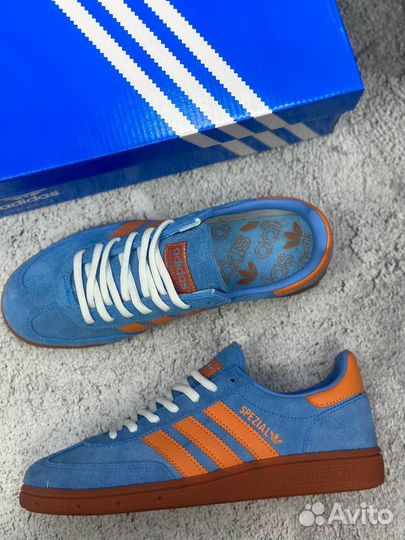 Кроссовки adidas spezial