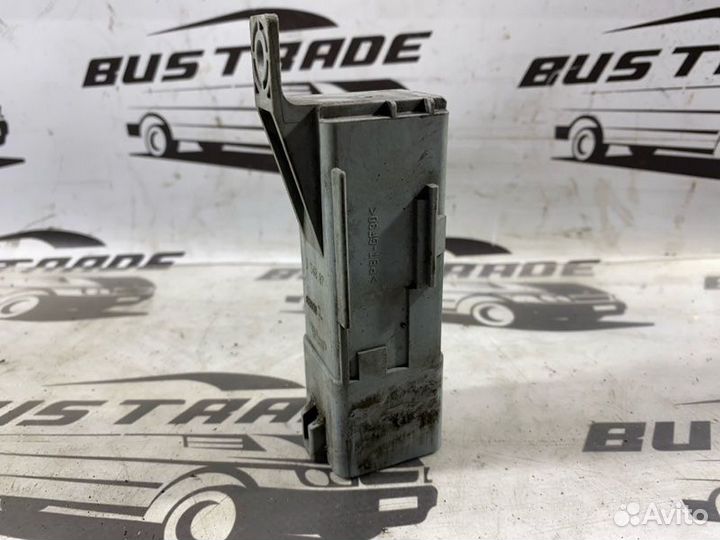 Реле включения вентилятора Mercedes-Benz Sprinter