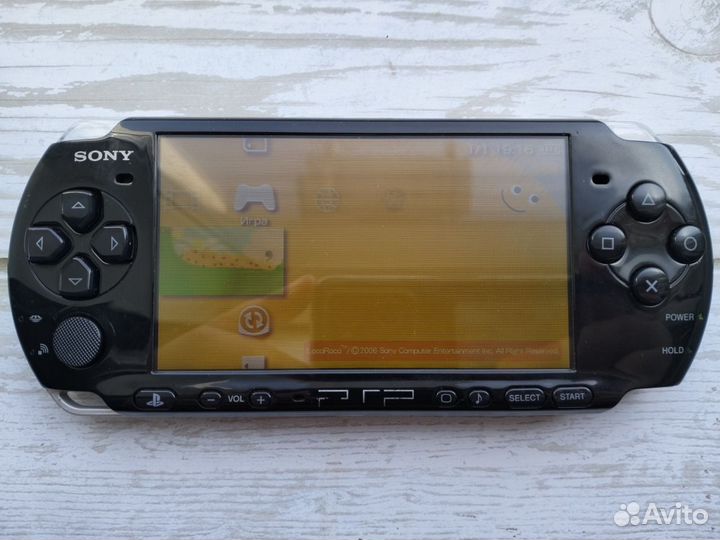 Sony PSP 3008 прошита, карта памяти 64gb