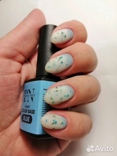 Педикюр с покрытием гель-лаком