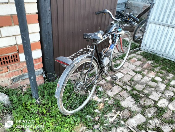 Велосипед с новым мотором урал СССР