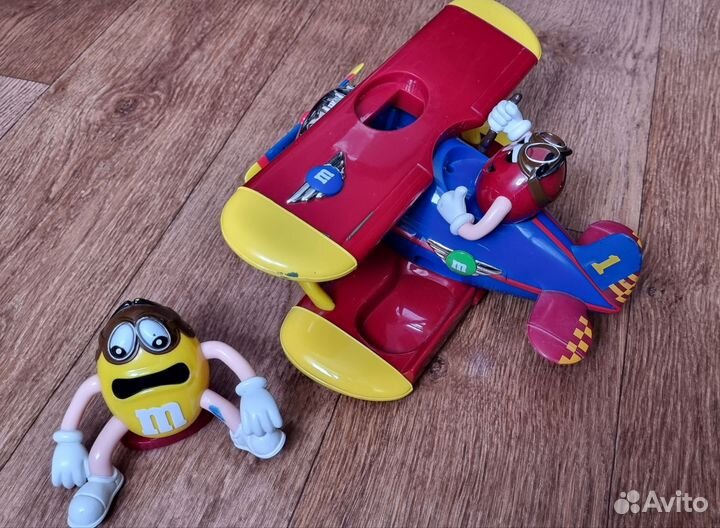M&M's Airplane (оригинал)