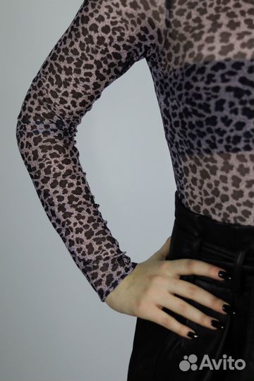 Боди классическое из сетчатой ткани леопард