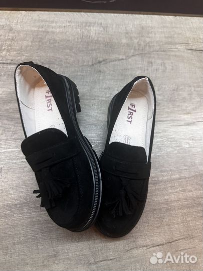 Лоферы (туфли)черные 32 в школу