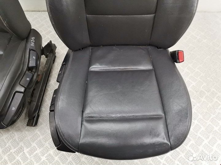 Салон (сидения) комплект для BMW 3-Series (E46)