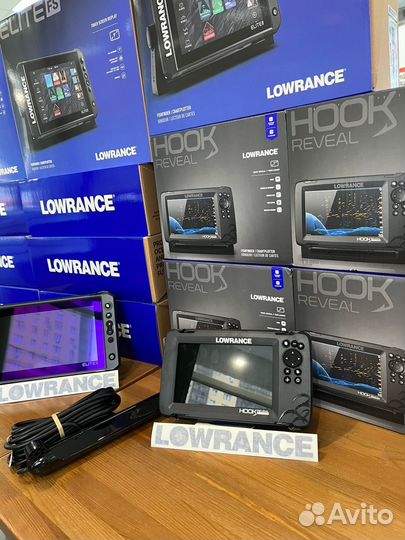 Эхолот Lowrance Hook Reveal 9, 7 TripleShot