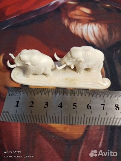 Изделия из кости мамонта