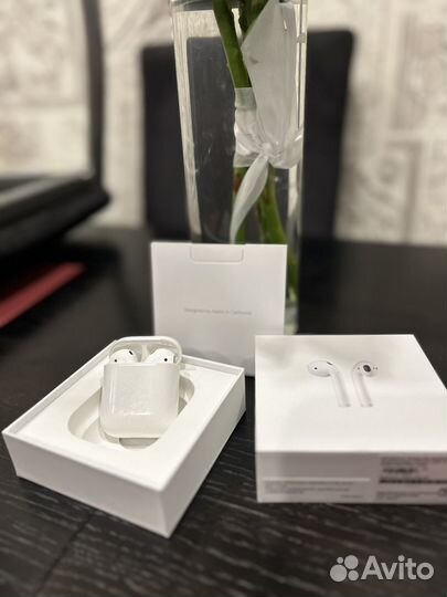 Беспроводные наушники apple airpods