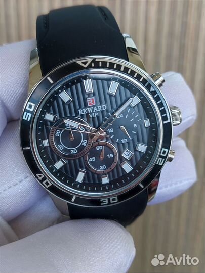 Мужские часы бренда Reward VIP с хронографом