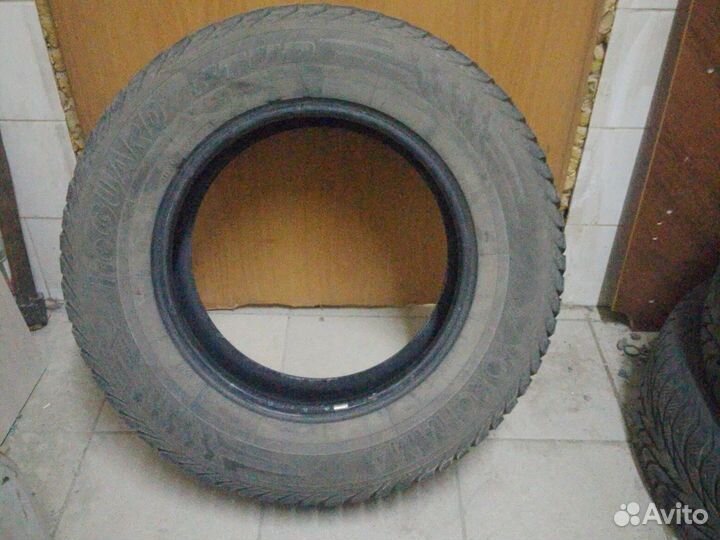 Yokohama Ice Guard Stud IG35 215/70 R16