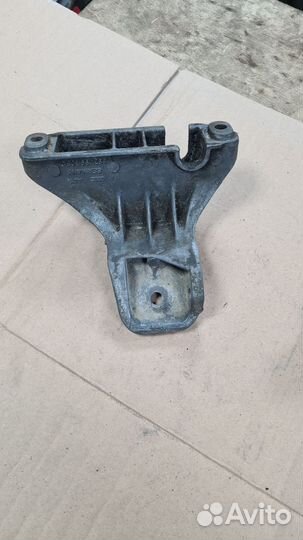 Кронштейны двигателя Audi 80 b3 1.8, 1.6