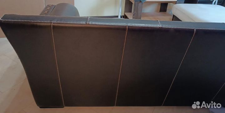 Диван мягкий, кожа и текстиль, колониальный стиль