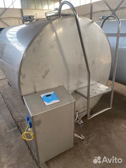 Танк молочный, закрытый