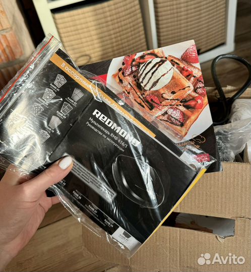 Вафельница Мультипекарь redmond RMB 616 / 3