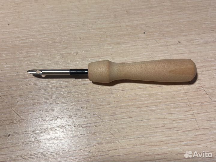 Игла для ковровой вышивки