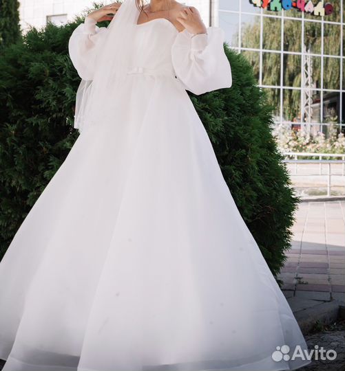 Свадебное платье