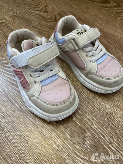 Кроссовки 24 размера для девочки