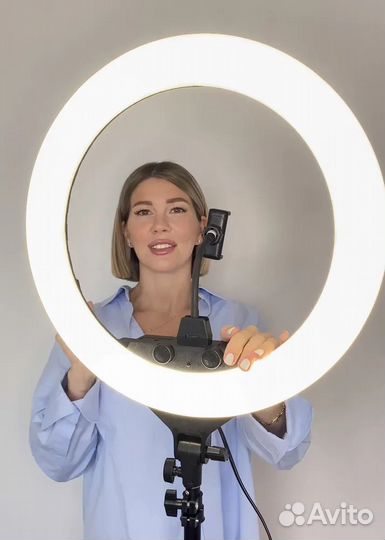 Кольцевая лампа 45см со штативом