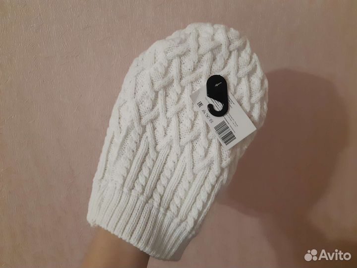 Шапка новая вязаная