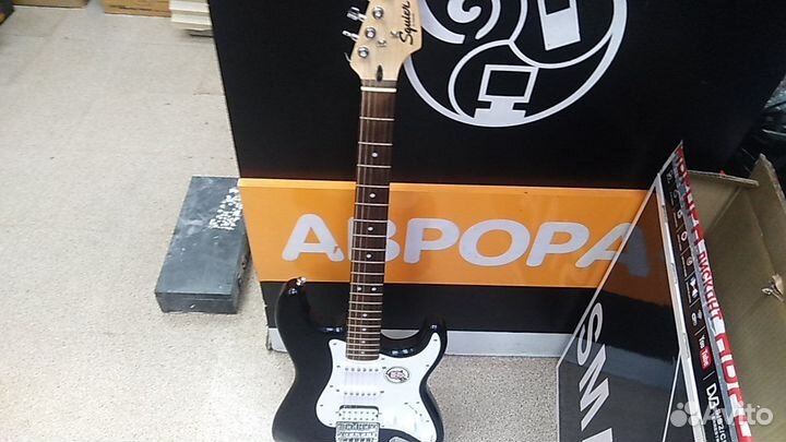 Электрогитара Squier Bullet Stratocaster