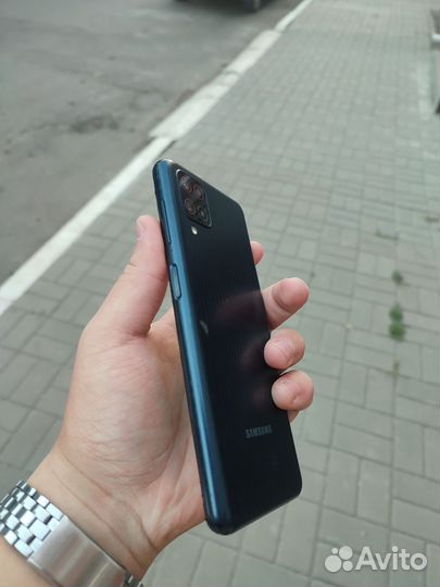 Samsung Galaxy m12
