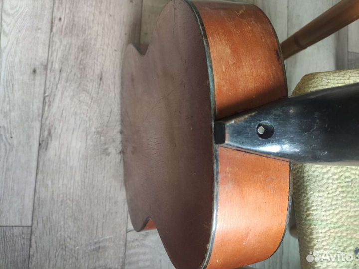 Гитара 1954г. под реставрацию и в коллекцию