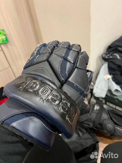 Краги хоккейные