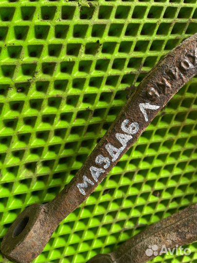 Кронштейн стойки передний левый мазда 6 gg