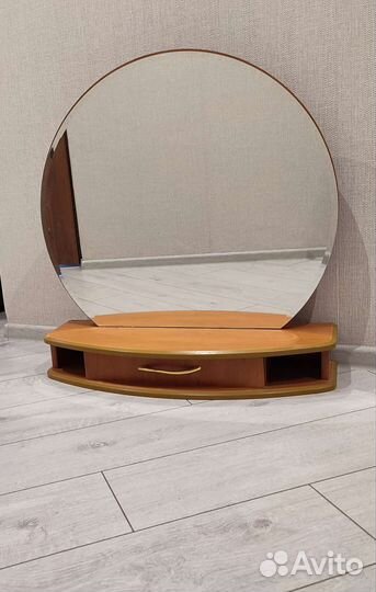 Гримерное зеркало