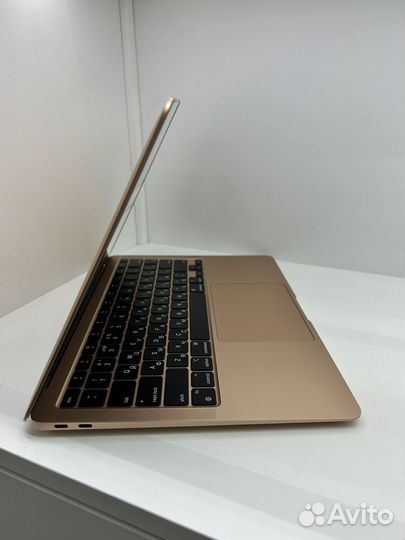 Отличный MacBook Air 13 2020 m1/8/512/120цик голд