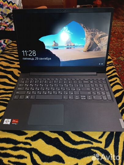 Продам ноутбук Lenovo V15