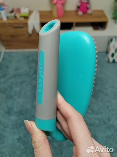 Щетка для чистки ковров, мягкой мебели