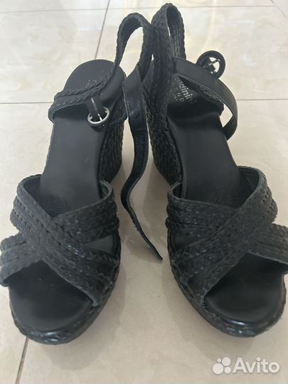 Босоножки женские 39 размер Baldinini