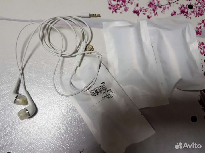 Наушники проводные с микрофоном